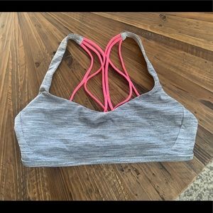Lululemon sports bra